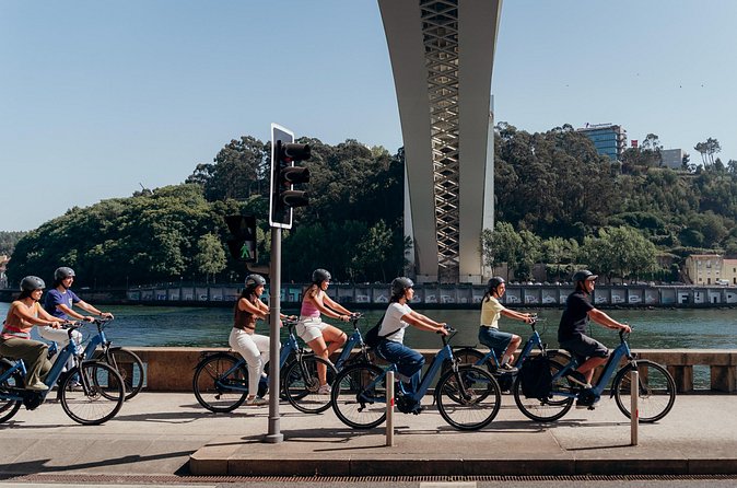 3-Hour Porto Highlights on a Electric Bike Guided Tour - Value: Is $53.21 for 3 Hours Actually Fair?