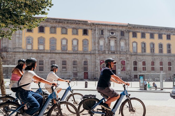 3-Hour Porto Highlights on a Electric Bike Guided Tour - Where the Tour Starts and How the Group Works
