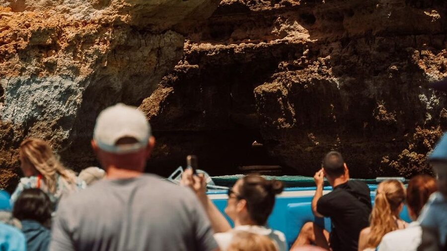Albufeira: 2.5-Hour Dolphin Watching and Caves Trip - The coastline run: São Rafael, Praia da Coelha, Galé, and the rest