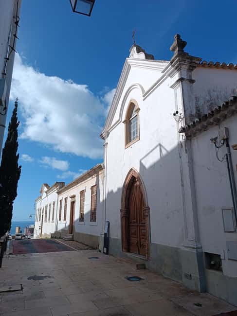 Albufeira: A Local Experience w/food tasting & local shops - Price value: what $46 buys you in a 3-hour format