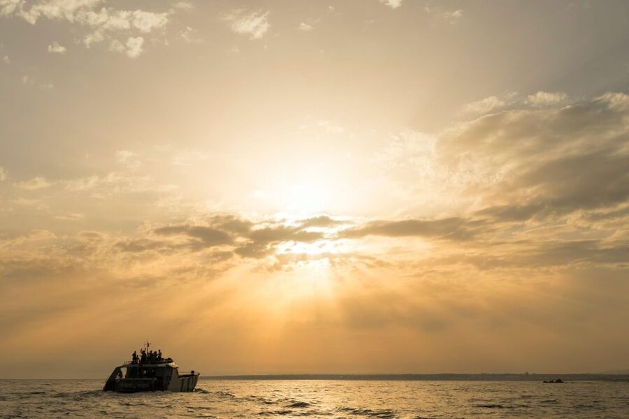 Albufeira: Algarve 3-Hour Benagil Sunset and Coastline Tour - Crew Stories That Turn Scenery Into Context