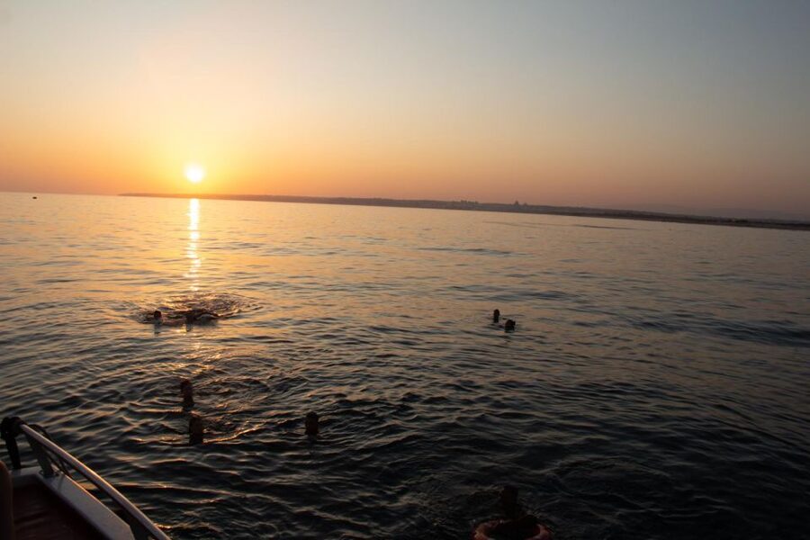 Albufeira: Algarve 3-Hour Benagil Sunset and Coastline Tour - Getting on Board: Belize Segundo, Lounge Vibes, and Two WC