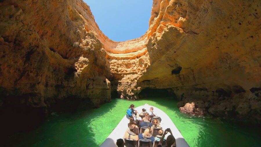 Albufeira: Benagil Cave and Dolphin Sightseeing Boat Cruise - What to Pack for a 2.5-Hour Boat Cruise in Algarve Conditions