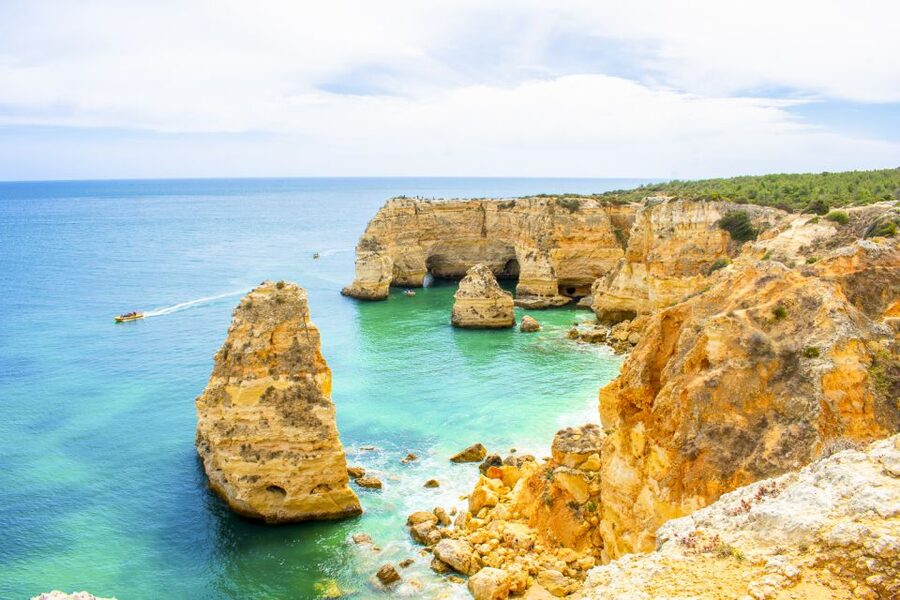 Albufeira: Benagil Caves & Dolphin Watching Speed Boat Tour - Practical stuff that can make or break your day on the water