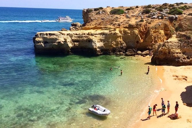 Albufeira: City Highlights & WINE TASTING - Pickup by van or jeep, and why it makes the day easier