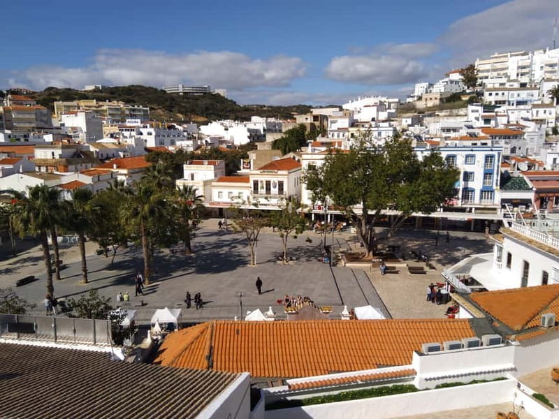 Albufeira: Guided Tour by Tuk-Tuk - Key highlights you will feel on the road