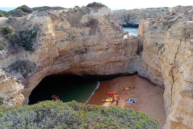 Albufeira Kayak Cave Tour - Hidden Beaches & Cliffs - Guides in the spotlight: what the narration adds to the caves