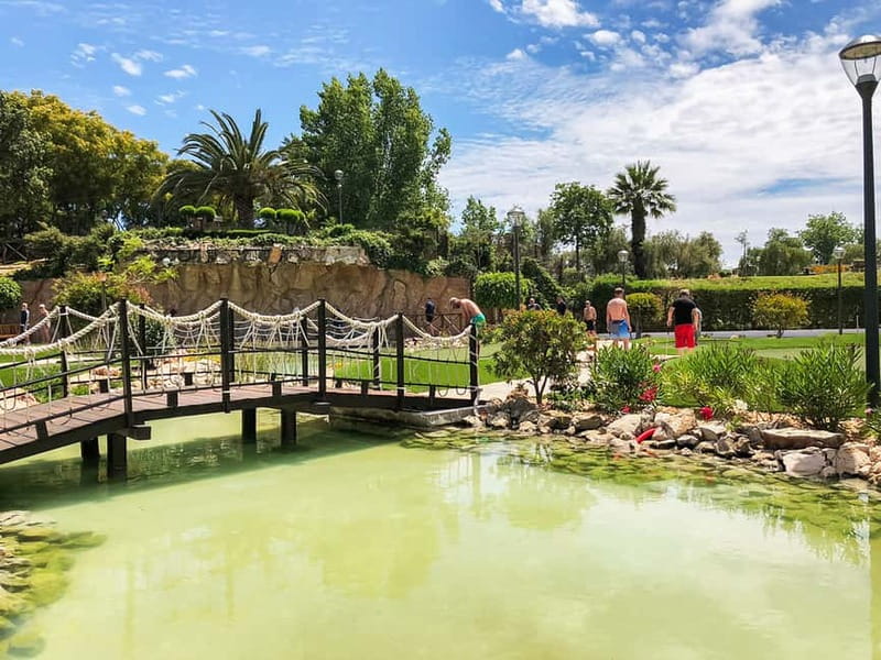 Albufeira: MiniGolf Adventure Park Entry Ticket - Facilities That Matter, Shade, Toilets, and Refreshments After