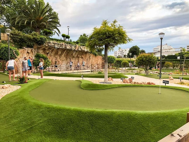 Albufeira: MiniGolf Adventure Park Entry Ticket - FAQ