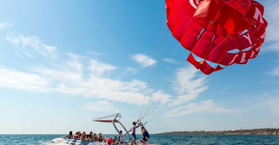 Albufeira: Single, Double or Triple Parasailing Tour - From Harness to Lift Off: What the Crew Prioritizes