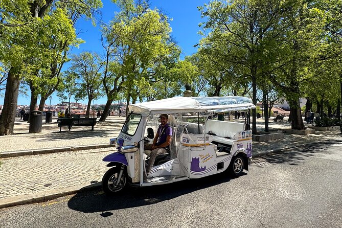 Alfama Private Tuk Tuk Tour: Lisbon’s Oldest Neighborhood (2 HRS) - Stop 1: Lisbon Cathedral, 10 Minutes of Context Before You Explore