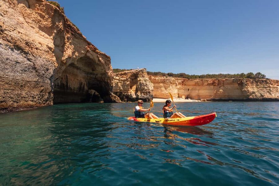 Algarve: Benagil Cave Sunrise Kayak Tour with Shower Use - Quick takeaways before you book