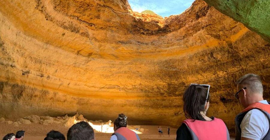 Algarve: Benagil Caves Open Speedboat Tour - The 2.5 hour ride: time on the water, photo time, and what to wear