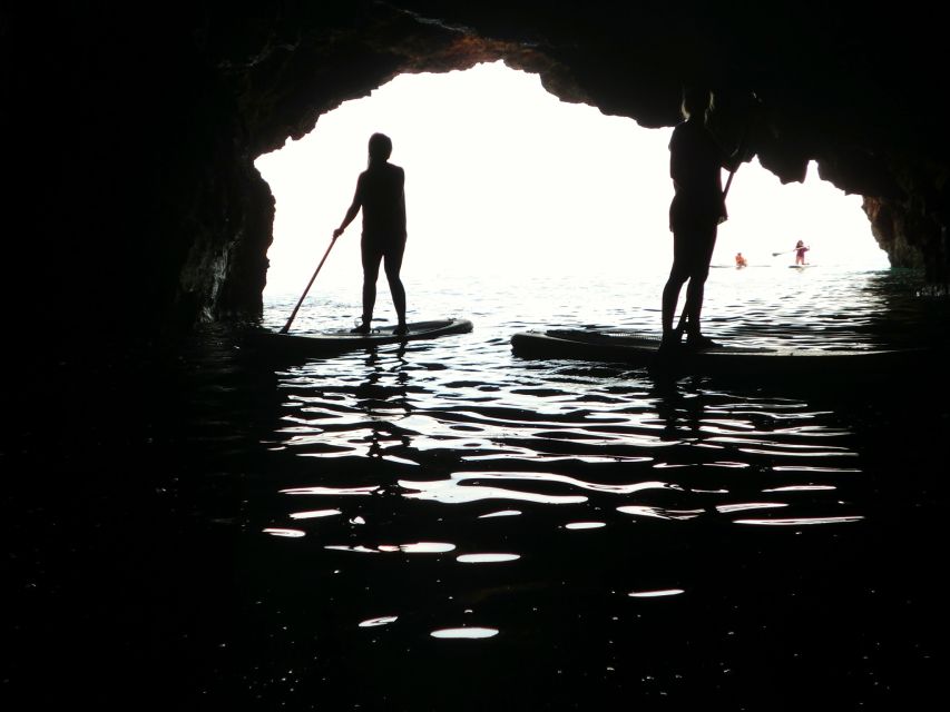 Algarve: Stand Up Paddle Tour w/ Snorkeling to Ingrina Caves - The Ingrina Beach safety briefing, gear up time
