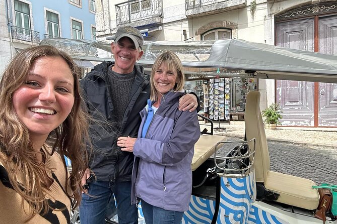 All City Premium Private Guided Tour by Tuk-Tuk in Lisbon - Stop 4: Panteao Nacional and the Feira da Ladra Photo Detour