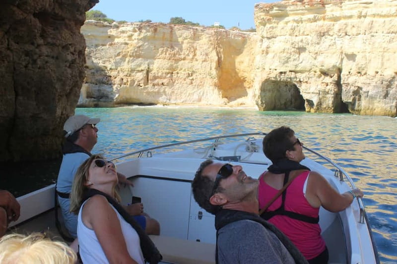 Armação de Pêra: Benagil and 10 Best Caves Guided Boat Tour - FAQ