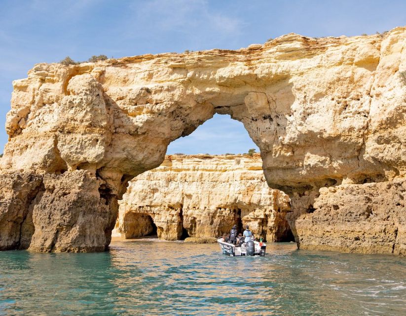 Armação de Pêra: Benagil´s 15 Best Caves Boat Tour - The 1.5-hour route, stop by stop (and what to watch for)