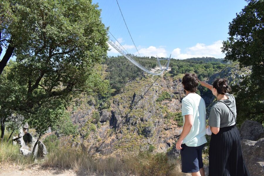 Arouca: Guided Tour Paiva Walkways + 516 Suspension Bridge - Photo and viewing tips that matter on the bridge and walkways