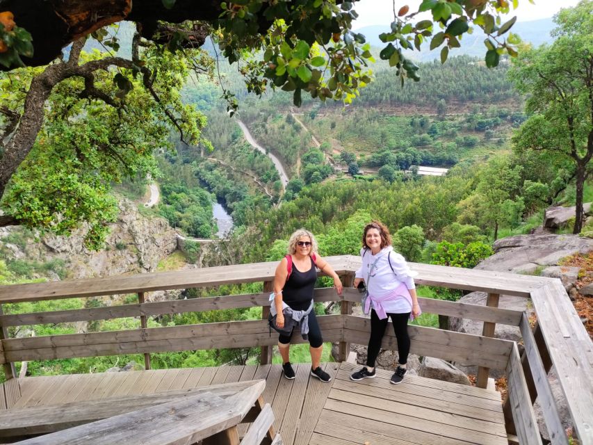 Arouca: Guided Tour Paiva Walkways + 516 Suspension Bridge - Passadiços do Paiva: 2.5 hours on an 8 km walking route