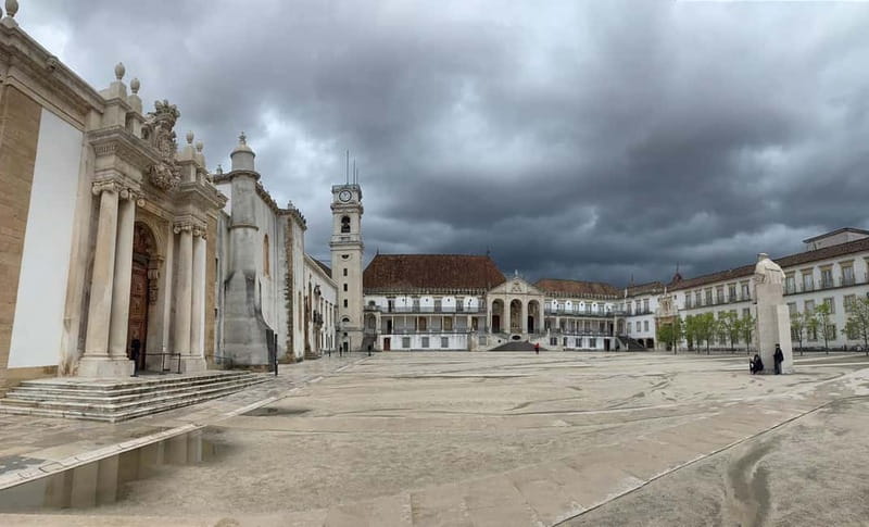 Aveiro & Coimbra Small Group Tour with Moliceiro Boat Cruise - Small group size and guides: why the day feels personal