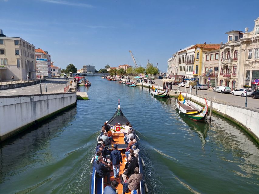 Aveiro: Stories, Canals, and Tiles Guided Walking Tour - From Praça da República to Rua de Coimbra, Getting Your Bearings Fast