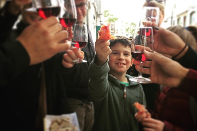 Award-Winning Original Lisbon Food Wine Tour: 19 Curated Tastings - What You’ll Taste: Pastries, Cheese, Fish, Meat, Wine, Porto, and Liqueur