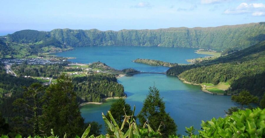 Azores: Sete Cidades Scenic Jeep Tour from Ponta Delgada - Why a 4WD Sete Cidades tour is such a smart use of time