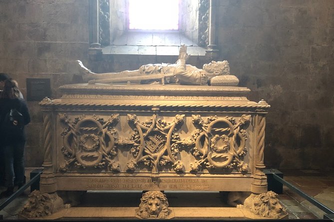Belem and Jeronimos Monastery Guided Small Group Walking Tour - Photo and timing tips that actually matter