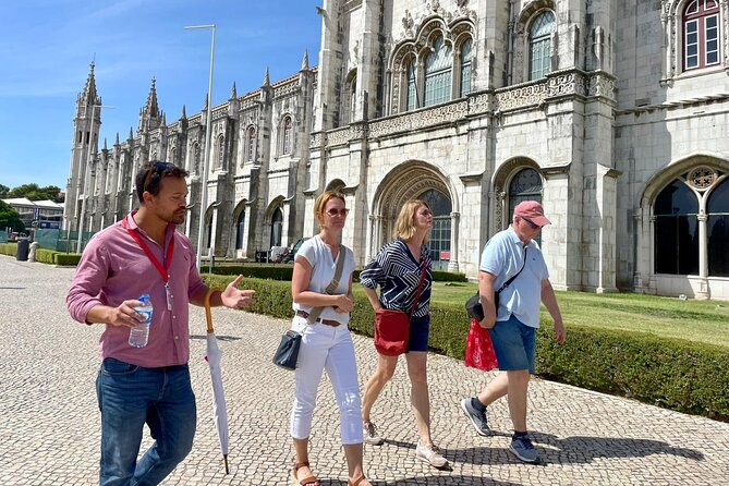 Belém Tour: Jerónimos Cloisters + Pastel Tasting - Jerónimos cloisters, plus Pastéis, in one efficient Belém loop