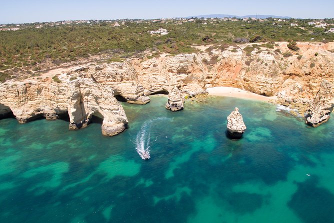 Benagil Cave and Marinha Beach Boat Tour from Portimao - Ferragudo fishermen village: a quieter side of the coast