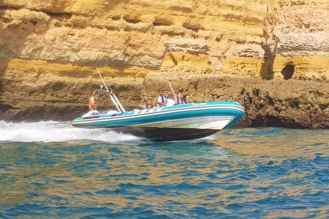 Benagil Cave and Marinha Beach Boat Tour from Portimao - Guide and captain style: why crews like Tiago, Vasco, and Pedro make a difference