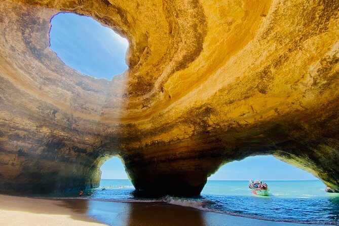 Benagil Cave Boat Tour - Catamarans or Rib - 2 H From Portimão - Boats, timing, and how the 2 hour feel can change