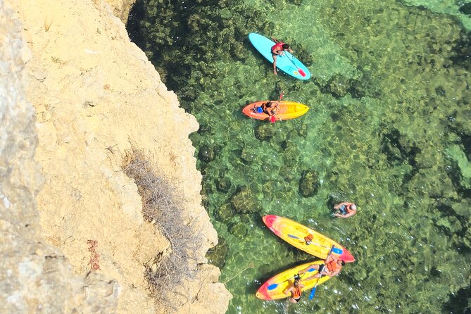 Benagil: Caves, Beaches, and Secret Spots Guided Kayak Tour - Gruta dos Algarinhos: A Quick Hit With Strong Visual Reward