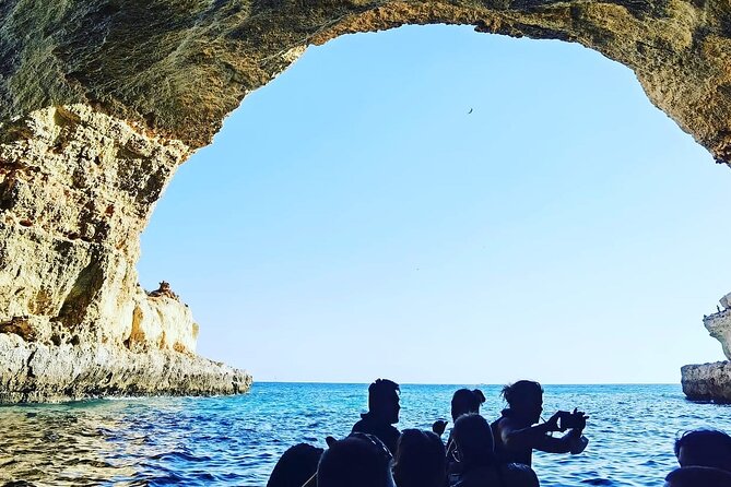 Benagil Caves Tour from Portimao - Boat Comfort, Safety, and Handling Choppy Water Like a Pro