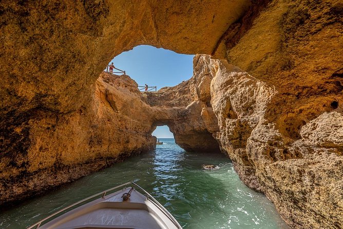 Benagil & Marinha Boat Tour - Guides and Language: Getting English When You Book English