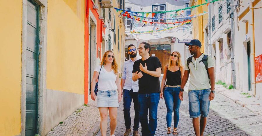 Best of Lisbon Walking Tour: Rossio, Chiado & Alfama - Starting at Estátua de D. Pedro IV: a smart orientation point