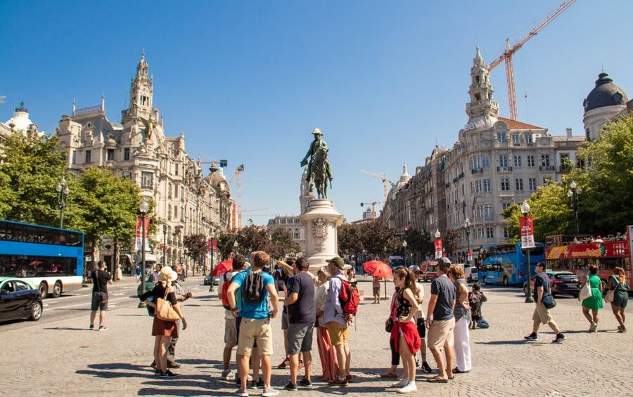 Best of Porto Guided Tour: Cruise & Wine Tasting - Timing, language mix, and comfort tips for a smooth 9-hour day