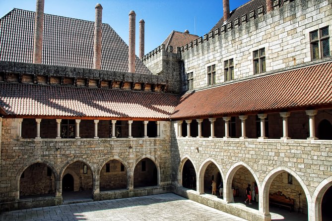 Braga & Guimarães Small Group Tour: Lunch & All Tickets Included - Guimarães Castle: The Portugal Independence Backdrop You Can Walk Into