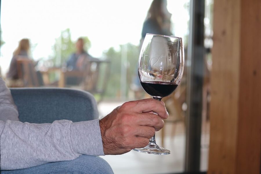 Carvoeiro/Portimão/Alvor: Wine Tour w/ Tasting, Tapas, Music - Your tasting flight: four wines matched with four tapas