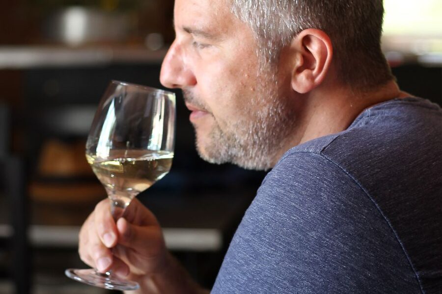 Carvoeiro/Portimão/Alvor: Wine Tour w/ Tasting, Tapas, Music - Price and value: is $68 per person worth it?