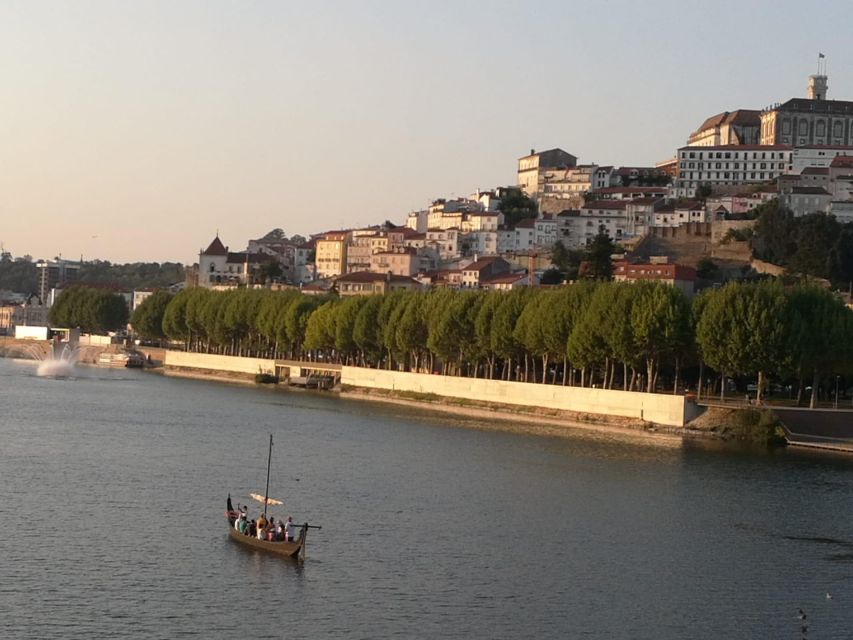 Coimbra: Barca Serrana Traditional Boat Trip - Key things to know before you go