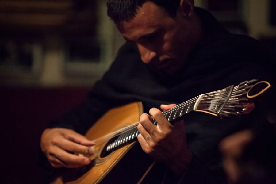 Coimbra: Live Fado Show with Glass of Port Wine - Why Fado de Coimbra feels more personal than the Lisbon version