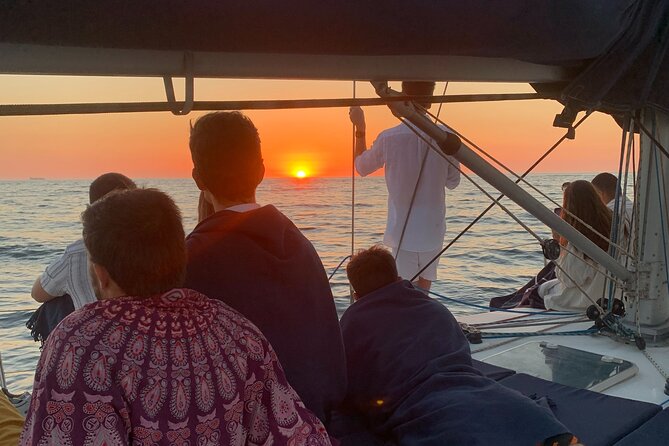 Douro Sunset Sailboat Experience in Porto - Comfort on Deck: Jackets, Blankets, and Boat Basics