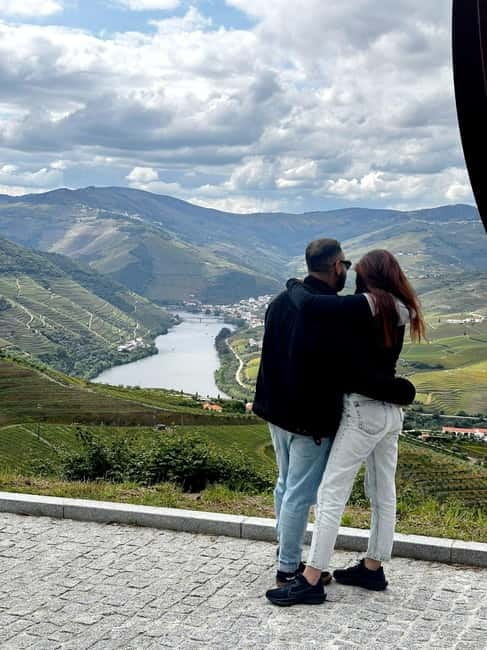 Douro Valley: Small-Group Tour, Winery's Lunch, Private Boat - The first winery: tradition you can see, not just hear about