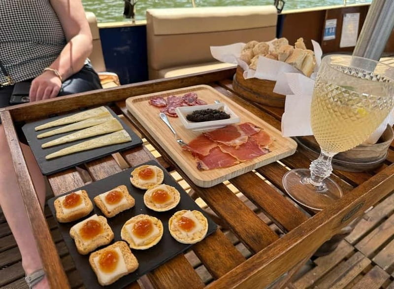 Douro Valley: Small-Group Tour, Winery's Lunch, Private Boat - Porto to UNESCO viewpoints: where your photos actually get good
