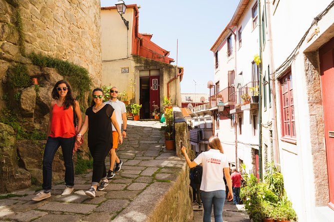 Experience Porto's Charm: 3-Hour Guided Walking Tour - Mercado do Bolhão: watching local life in motion