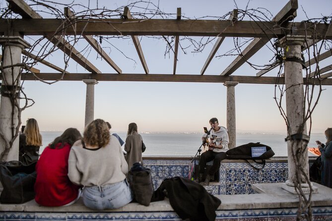Expert Plus Lisbon Tour with Local Guide in Private Eco Tuk Tuk - Sé de Lisboa and Portas do Sol views, Alfama energy in short bursts