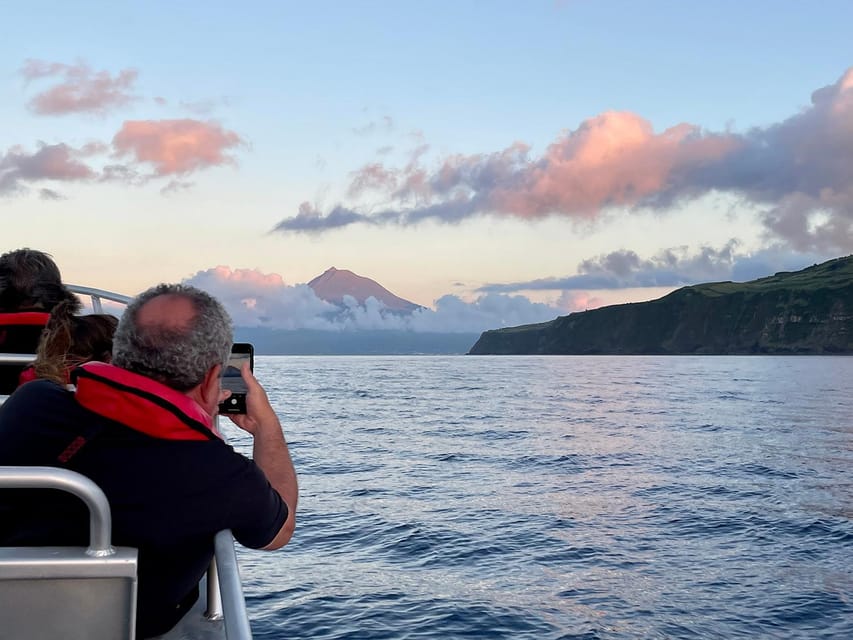 Faial Island: Unique boat tour to the Capelinhos volcano - Where the tour starts in Horta, and how to meet it smoothly