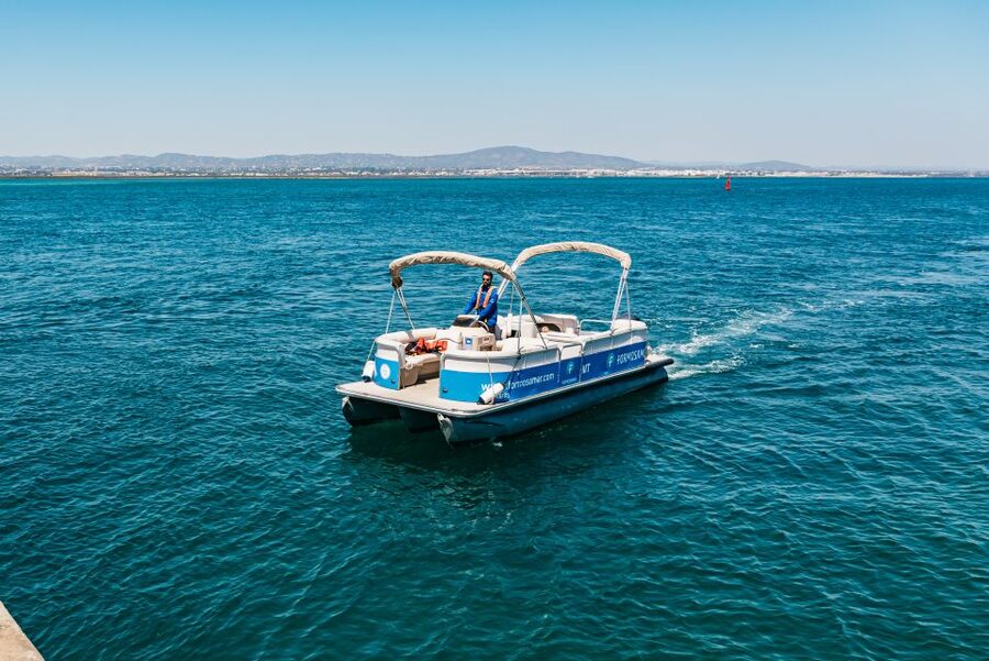 Faro: Deserta Island and Farol Island Catamaran Boat Trip - Return sailing to Faro, plus a chance for surprise wildlife
