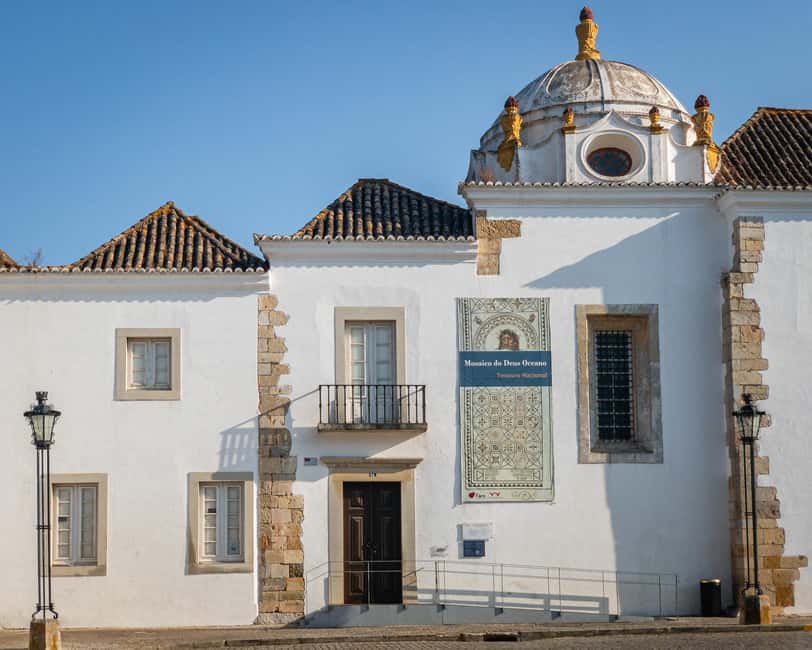 Faro: Private & Flexible Walking Tour in Historic Center - Getting oriented near Largo de São Francisco and the estuary